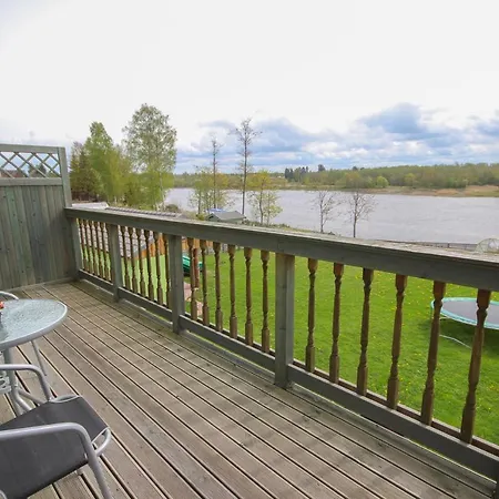 The Terraced Riverhouse Holiday home Sauga